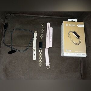 Fitbit Luxe Special Edition with Gorjana Soft Gold finish